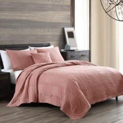 4-piece Stone-washed Quilt Set Ian Brick Queen