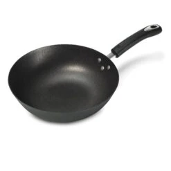 Carbon Steel Wok With Handle 11-In.