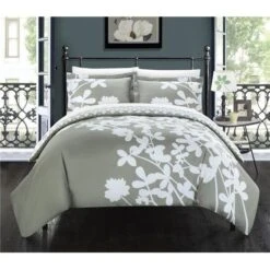 Chic Home DS3752-BIB-US Sweetpea Reversible Scale Floral Design Printed; Diamond Pattern Reverse Duvet Cover Set With Sheets - Grey - King & Large - 7 Piece