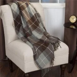 Bedford Home 61A-71554 Cashmere Like Blanket Throw; Brown